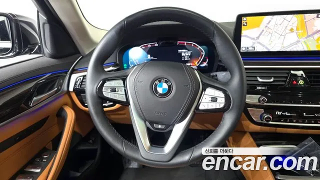 BMW 5 Series G30 — Фото автомобиля 19