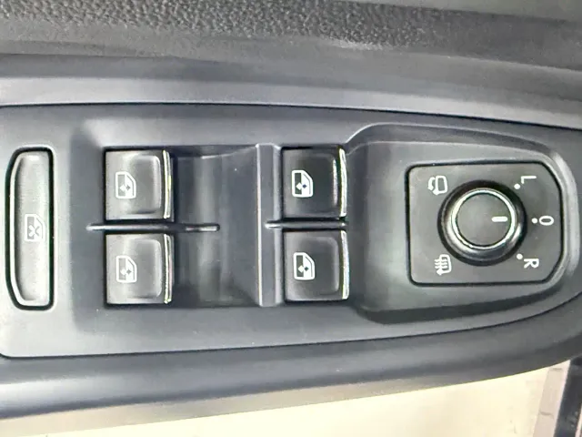 Volkswagen Passat — Фото автомобиля 15