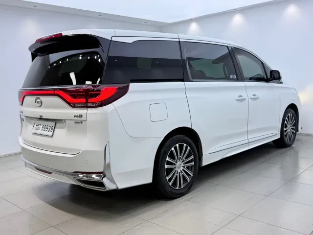 GAC Trumpchi M8 — Фото автомобиля 4