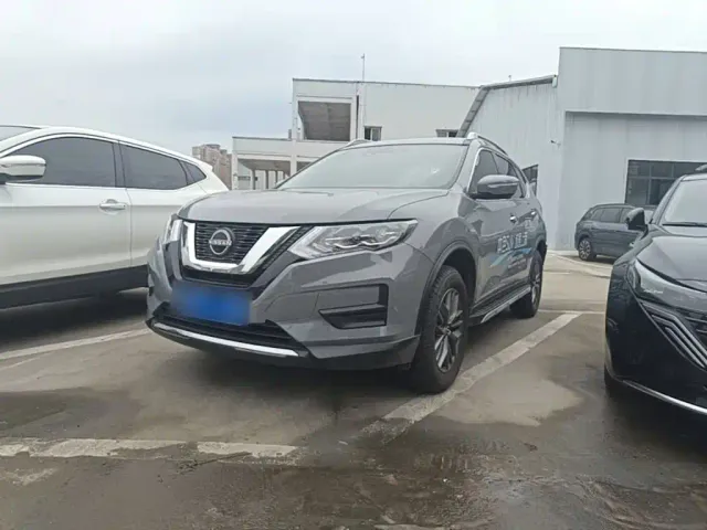 Фотография автомобиля — Nissan X-Trail