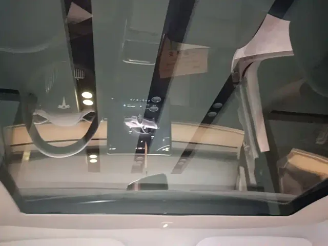 Tesla Model Y — Фото автомобиля 17