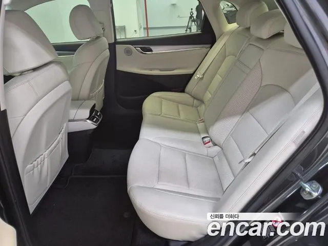 Hyundai Grandeur — Фото автомобиля 10