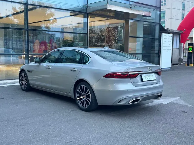 Jaguar XFL — Фото автомобиля 12