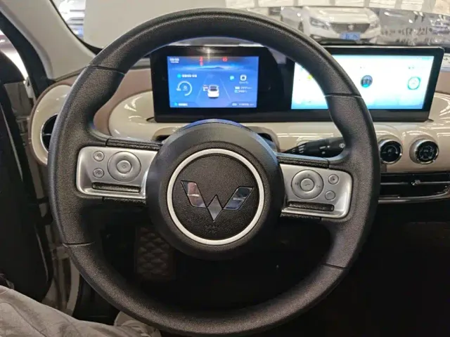 Wuling Bingo — Фото автомобиля 10
