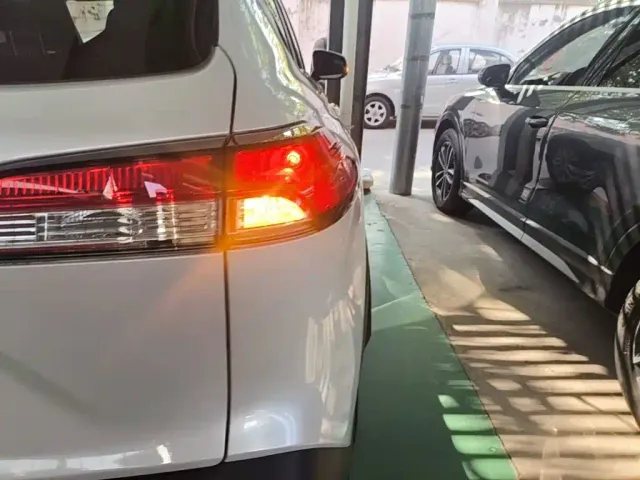 Toyota Corolla Cross — Фото автомобиля 7
