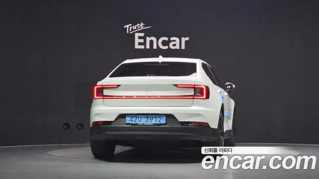 Polestar Polestar 2 — Фото автомобиля 4