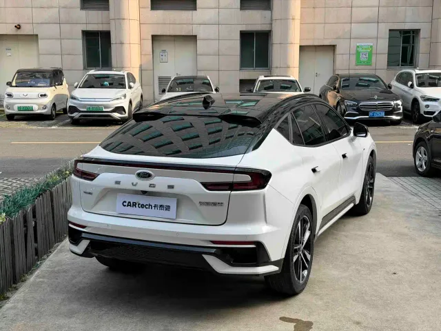 Ford EVOS — Фото автомобиля 3