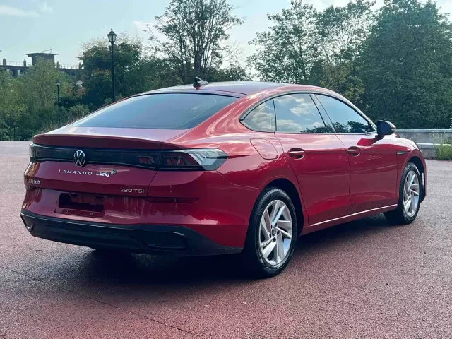 Volkswagen Lamando — Фото автомобиля 6