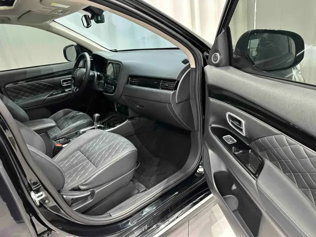 Mitsubishi Outlander — Фото автомобиля 19
