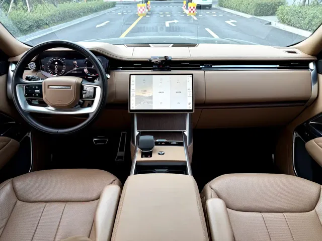Land Rover Range Rover — Фото автомобиля 16