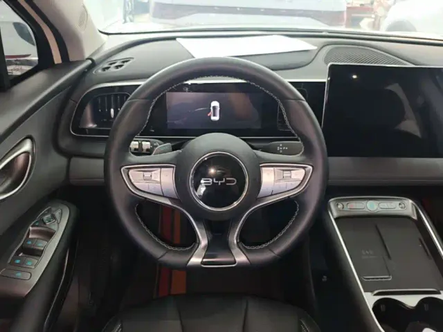 BYD Sealion 05 EV — Фото автомобиля 10