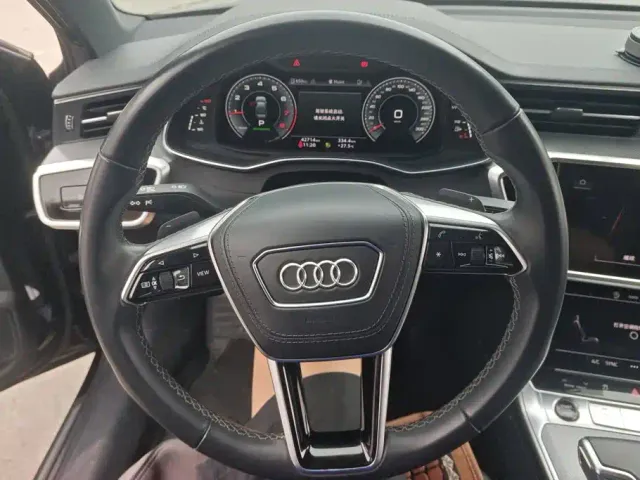 Audi A6L — Фото автомобиля 15