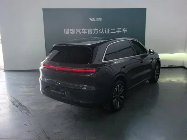 Li Auto L6 — Фото автомобиля 3