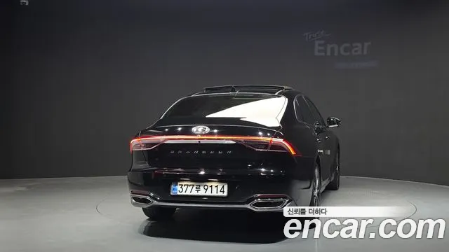 Hyundai Grandeur New — Фото автомобиля 4