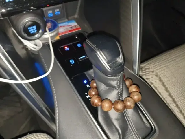 Toyota Harrier — Фото автомобиля 10