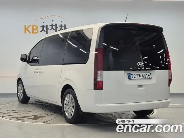 Hyundai Staria — Фото автомобиля 2