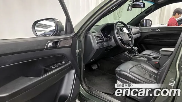 KG_Mobility_Ssangyong Rexton Новый Rexton Sport Khan Дизель 2.2 4WD — Фото автомобиля 10