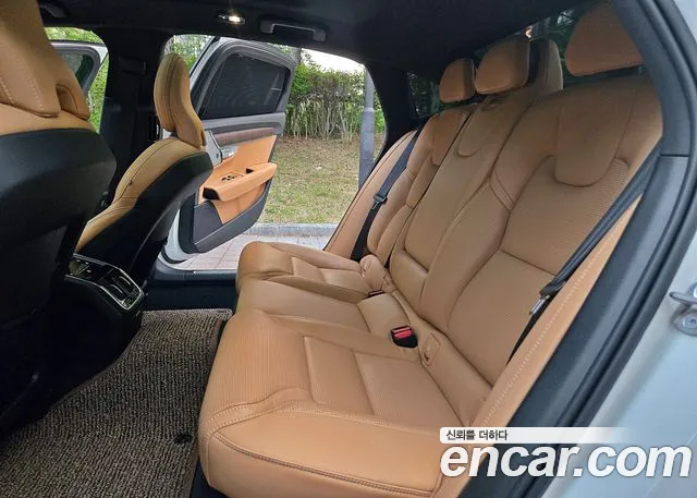 Volvo S90 — Фото автомобиля 14