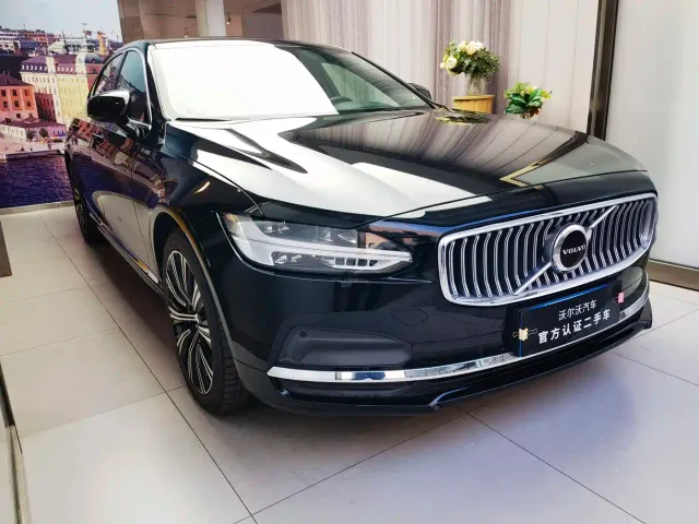 Volvo S90 — Фото автомобиля 3