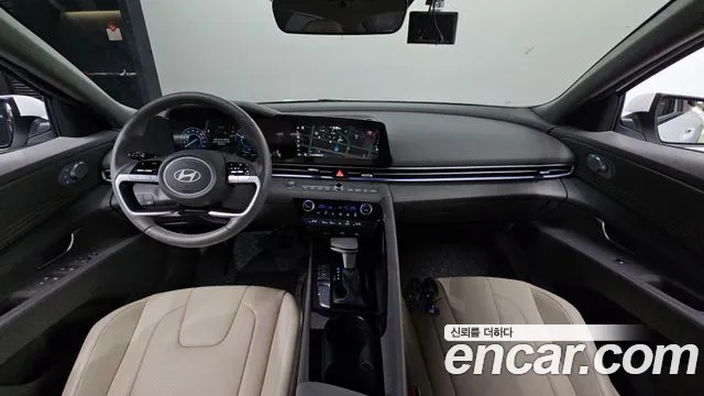 Hyundai Avante CN7 — Фото автомобиля 10
