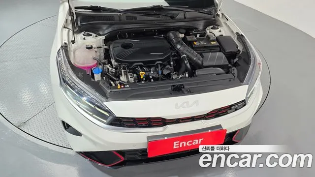 Kia K3 Новый K3 2 поколение 1.6 Turbo GT 5 дверей — Фото автомобиля 6