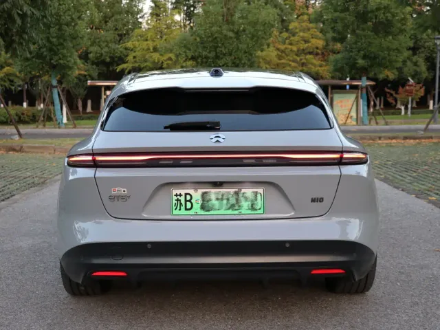 Nio ET5 Touring — Фото автомобиля 9