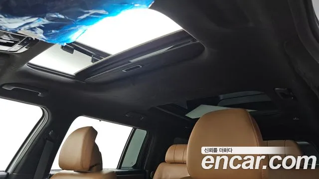 Hyundai Santafe Santa Fe (MX5) Бензин 2.5T 2WD — Фото автомобиля 13