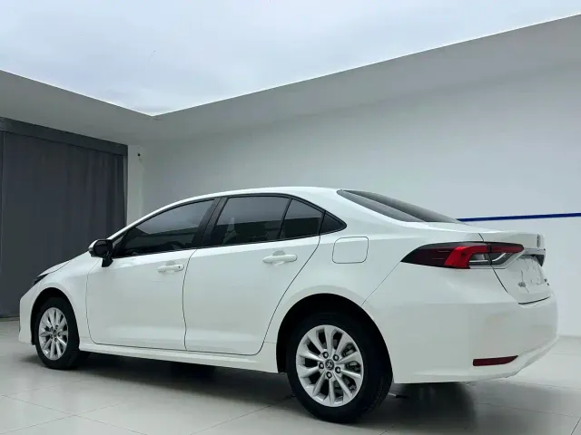 Toyota Corolla — Фото автомобиля 4