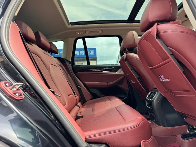 BMW X3 — Фото автомобиля 13
