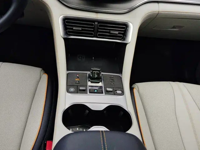BYD Song PLUS — Фото автомобиля 16
