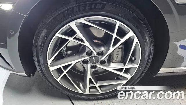 Genesis G90 RS4 — Фото автомобиля 5