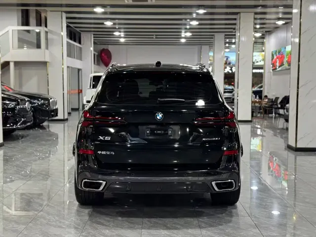 BMW X5 — Фото автомобиля 11