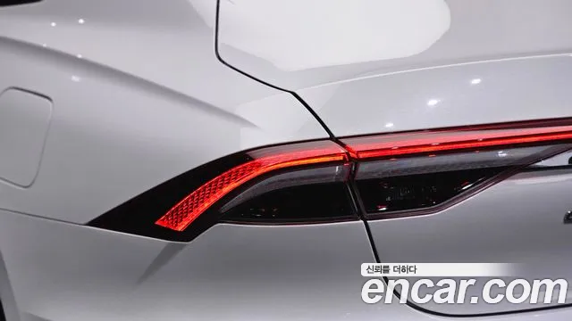 Hyundai Grandeur New — Фото автомобиля 8