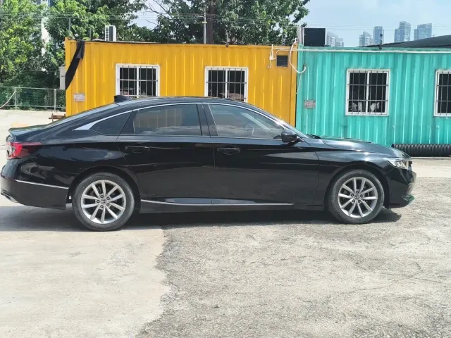 Honda Accord — Фото автомобиля 8