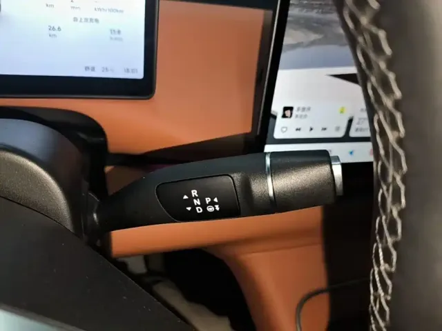 Leapmotor C10 — Фото автомобиля 13