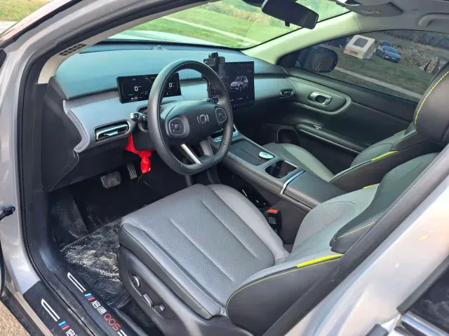 Changan Qiyuan Q05 — Фото автомобиля 8