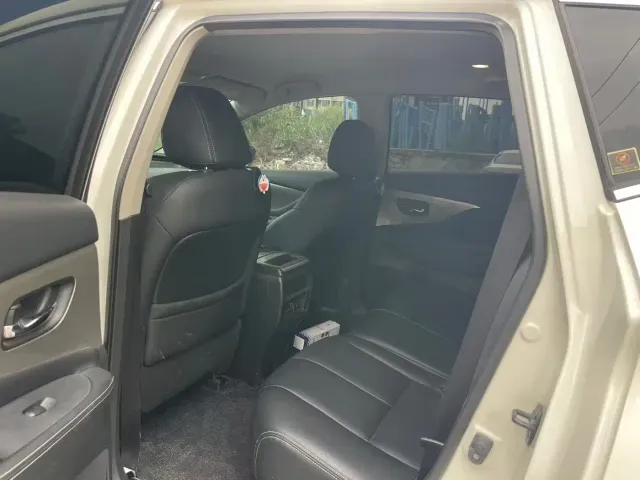 Nissan Murano — Фото автомобиля 7