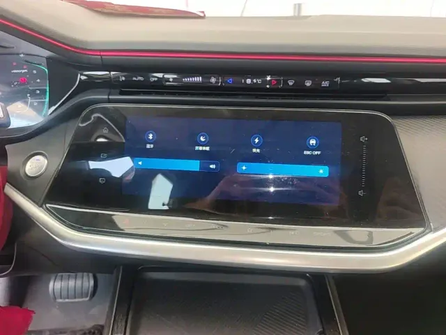 Dongfeng Yixuan MAX — Фото автомобиля 8