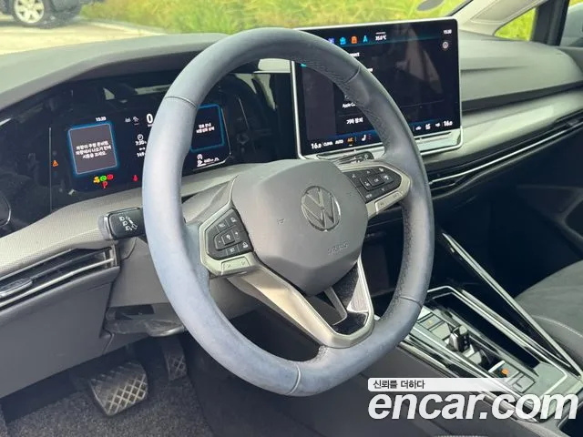 Volkswagen Golf Golf 8 поколение 2.0 TDI Prestige — Фото автомобиля 12