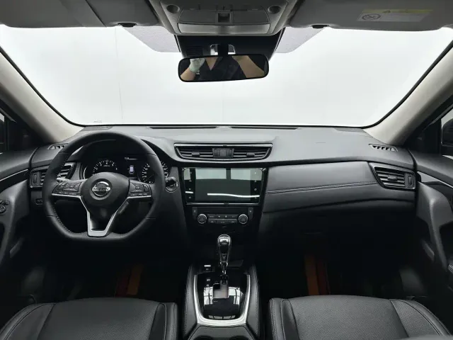 Nissan X-Trail — Фото автомобиля 7