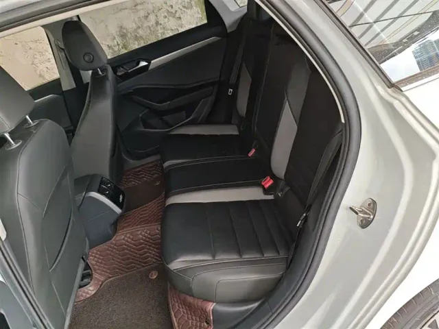 Volkswagen Sagitar — Фото автомобиля 16