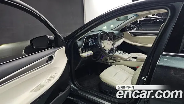 Hyundai Grandeur New — Фото автомобиля 15