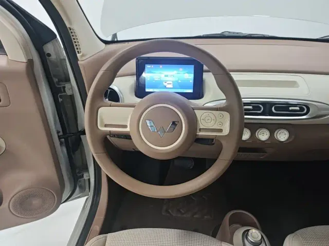 Wuling Hongguang Mini EV — Фото автомобиля 10