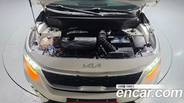 Kia Seltos — Фото автомобиля 9