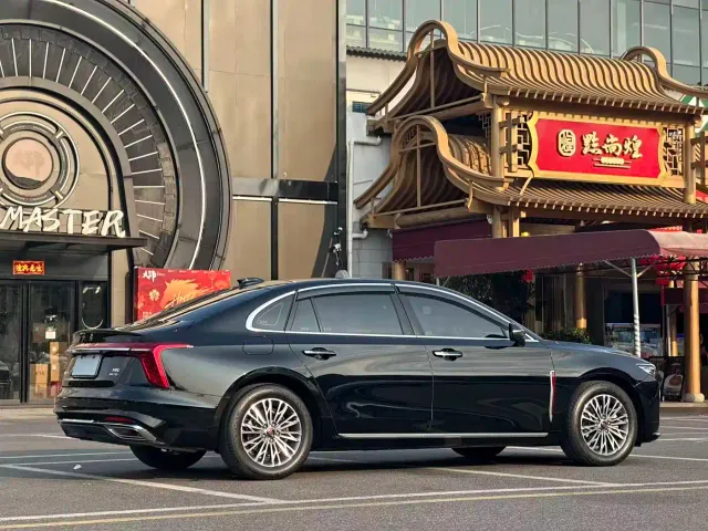 Hongqi H5 — Фото автомобиля 15