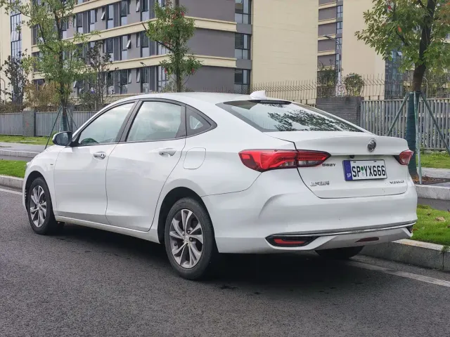 Buick Verano — Фото автомобиля 14