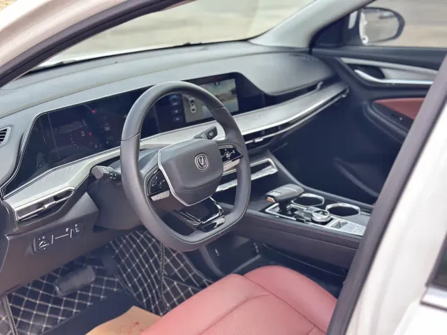Changan Eado — Фото автомобиля 10