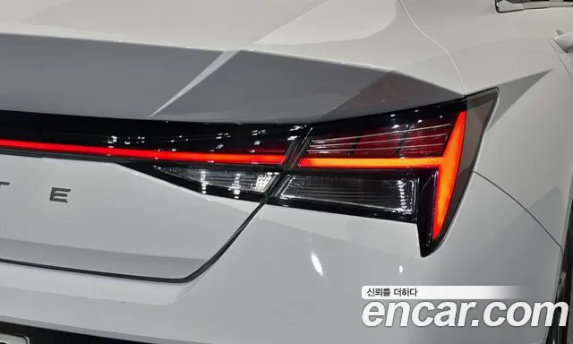 Hyundai Avante CN7 — Фото автомобиля 8