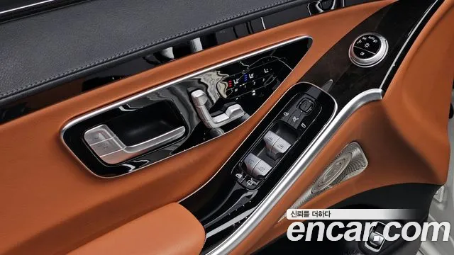 Mercedes-Benz S-Class — Фото автомобиля 17