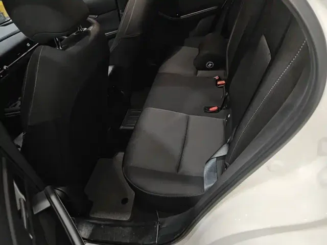 Mazda CX-30 EV — Фото автомобиля 16